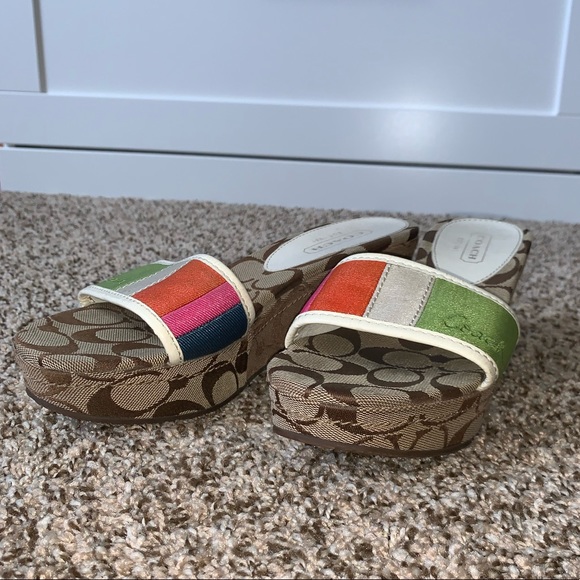 Coach Wedge Slip-on size 7 - Picture 3 of 3